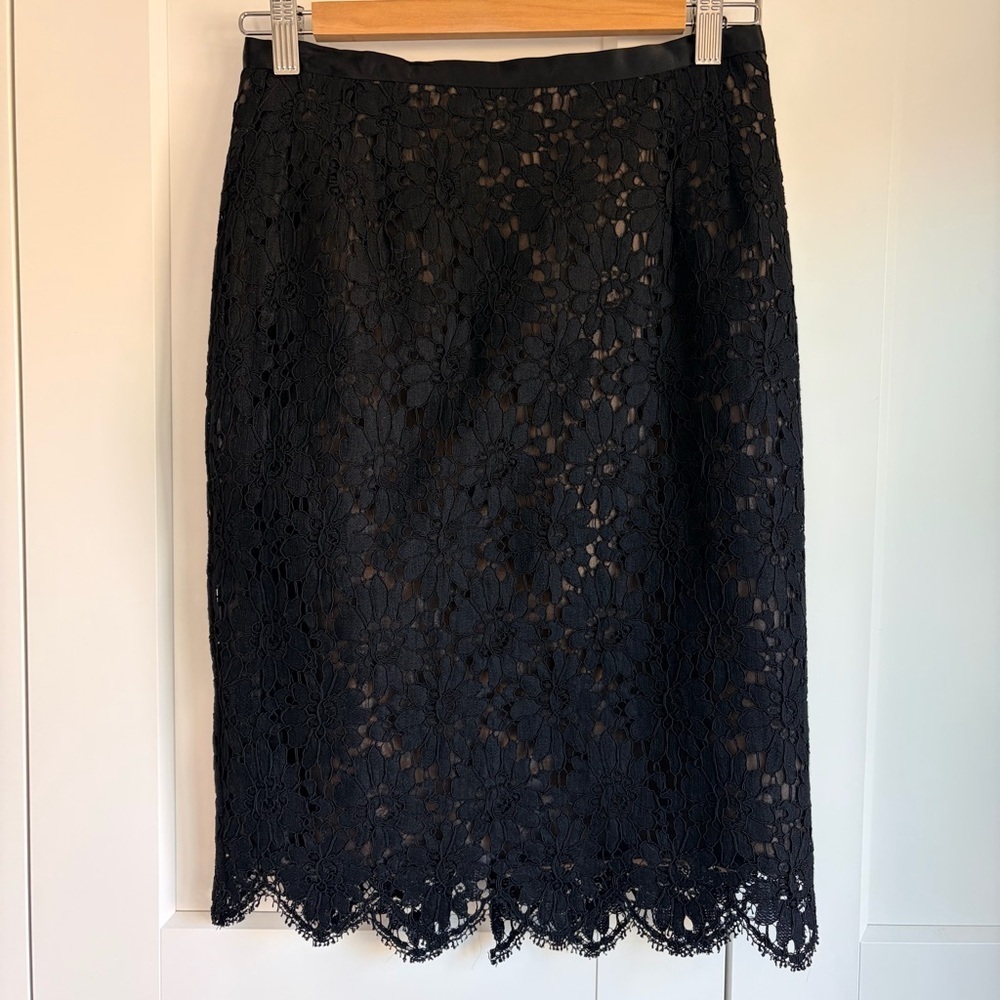 Emanuel Ungaro Black Floral Lace Pencil Skirt | 8